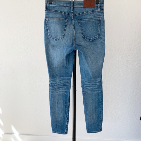 Madewell Jeans 9" High Riser Skinny Jeans in Thom Wash | 27 - Picture 6 of 11